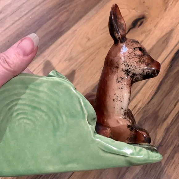 Vintage Shawnee USA 766 deer fawn w foliage planter 7” container decor